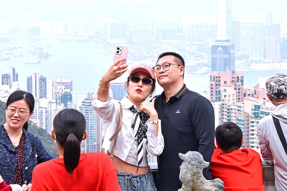 A Critical Moment for the Third Economic Transformation: Starting with the Four Pillar Industries